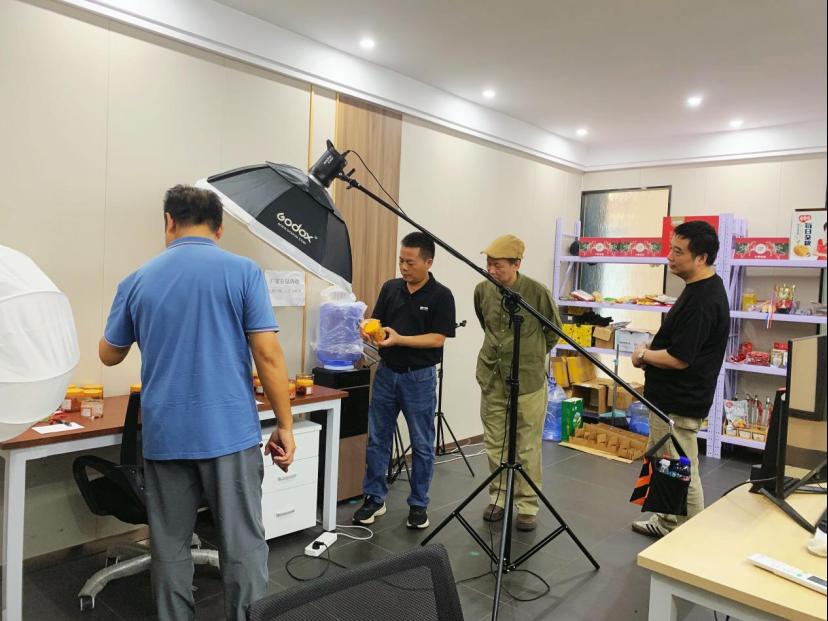 深化校企合作，共促人才培養(yǎng)——蘭育平副院長帶隊赴企業(yè)開展訪企拓崗專項活動紀(jì)實