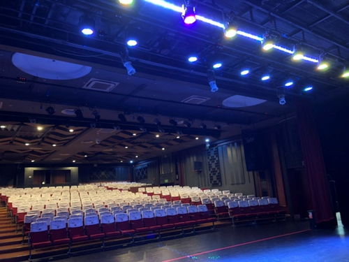 脫口秀精品專場(chǎng) 北京喜劇中心引爆京城笑點(diǎn)，專業(yè)演出經(jīng)紀(jì)助陣打造爆笑盛宴